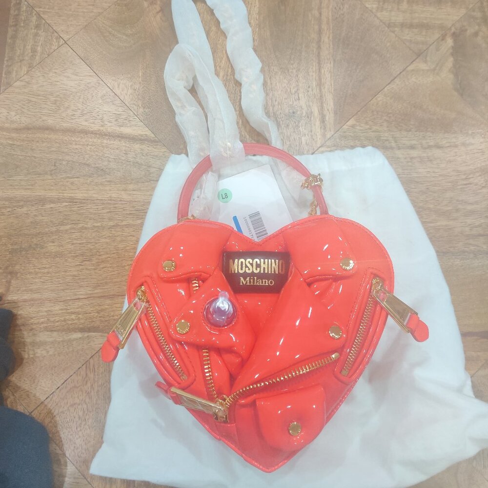 Moschino inflatable heart bag New $1895.00 - Picture 1 of 4